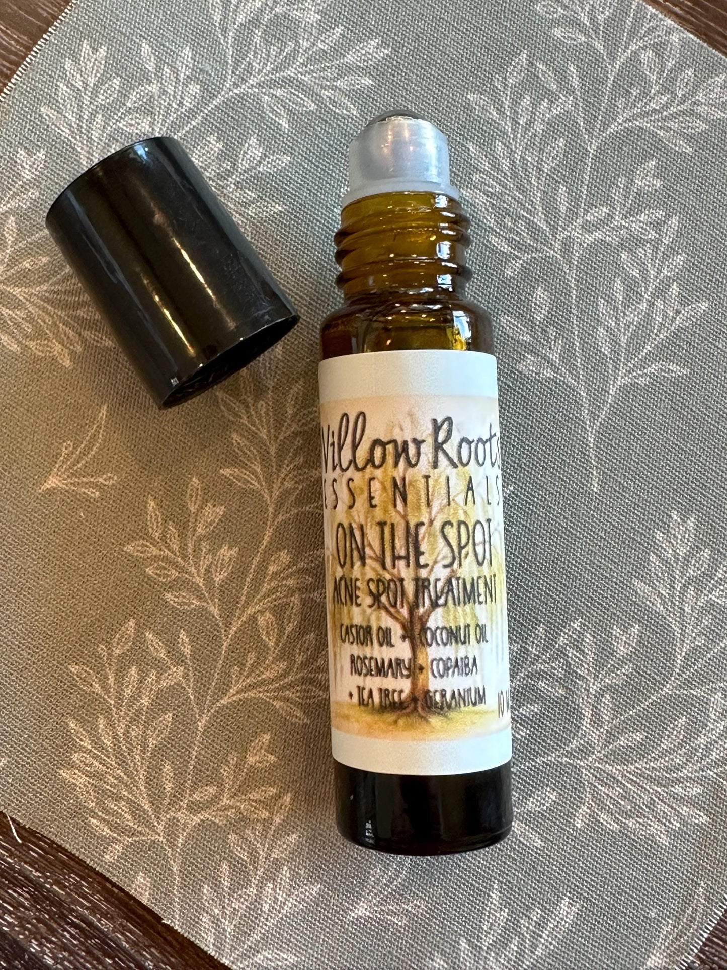 ON THE SPOT acne blemish roller