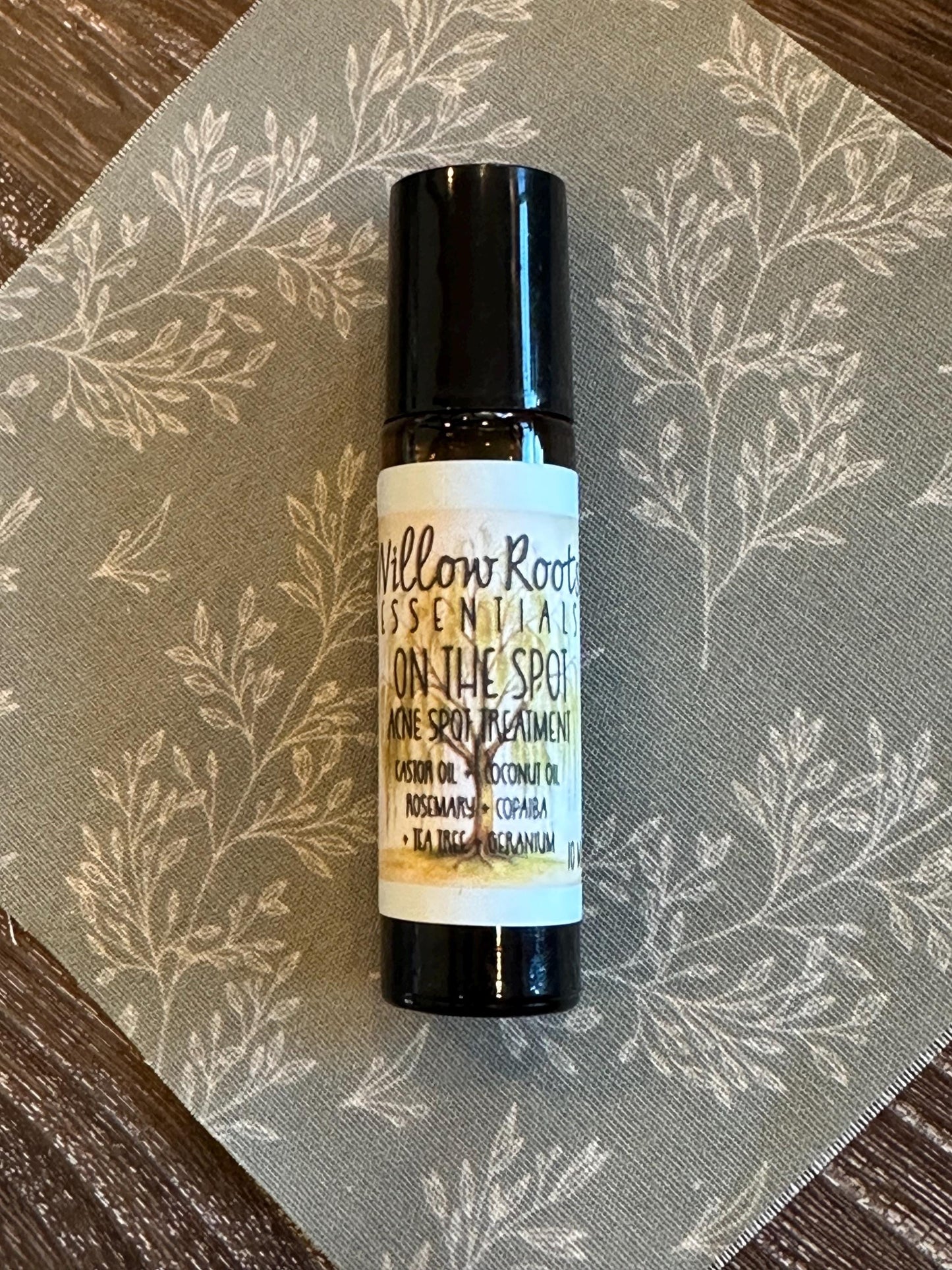 ON THE SPOT acne blemish roller