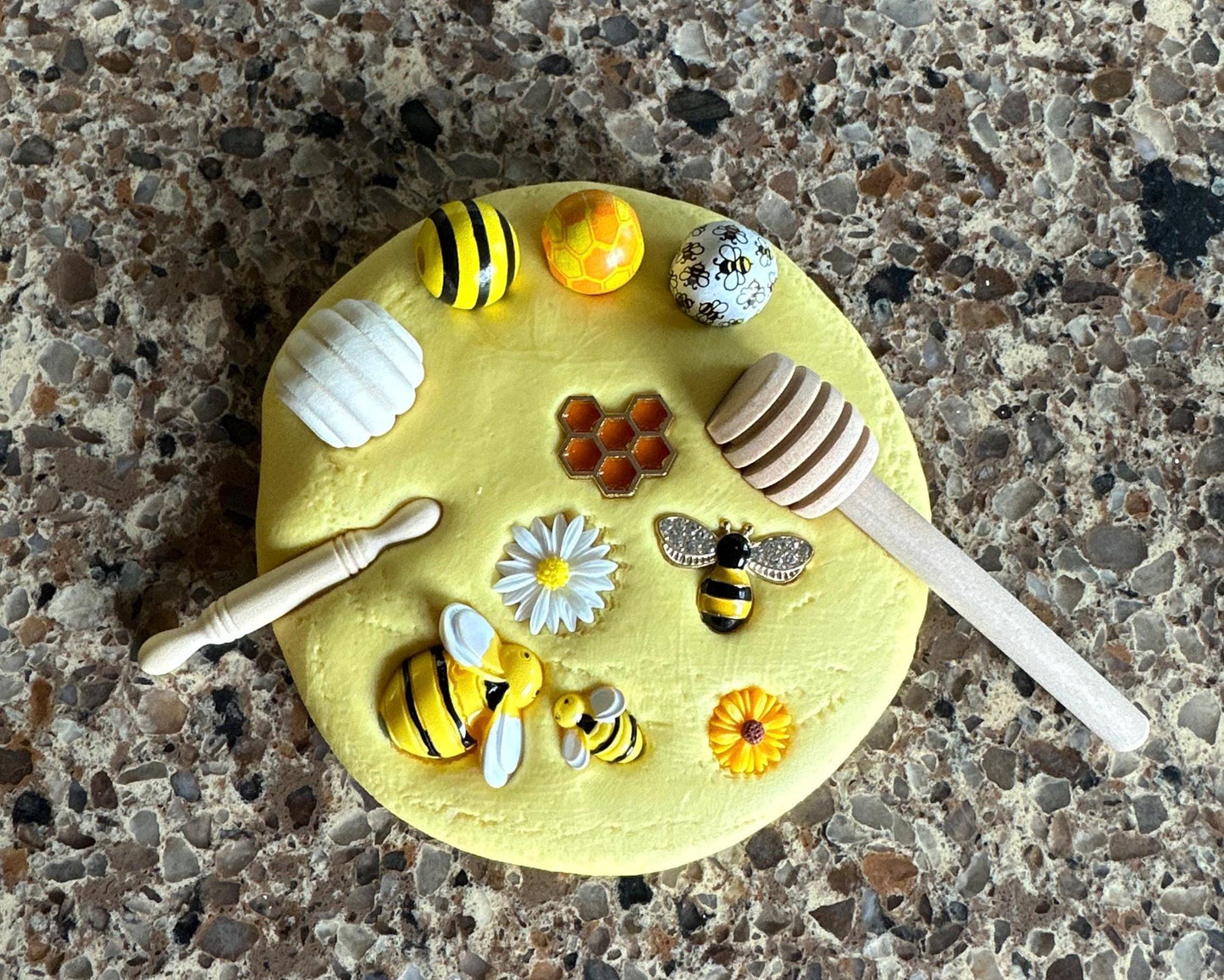 Organic Playdough sensory jar - BEES & HONEY/ SUNFLOWERS theme